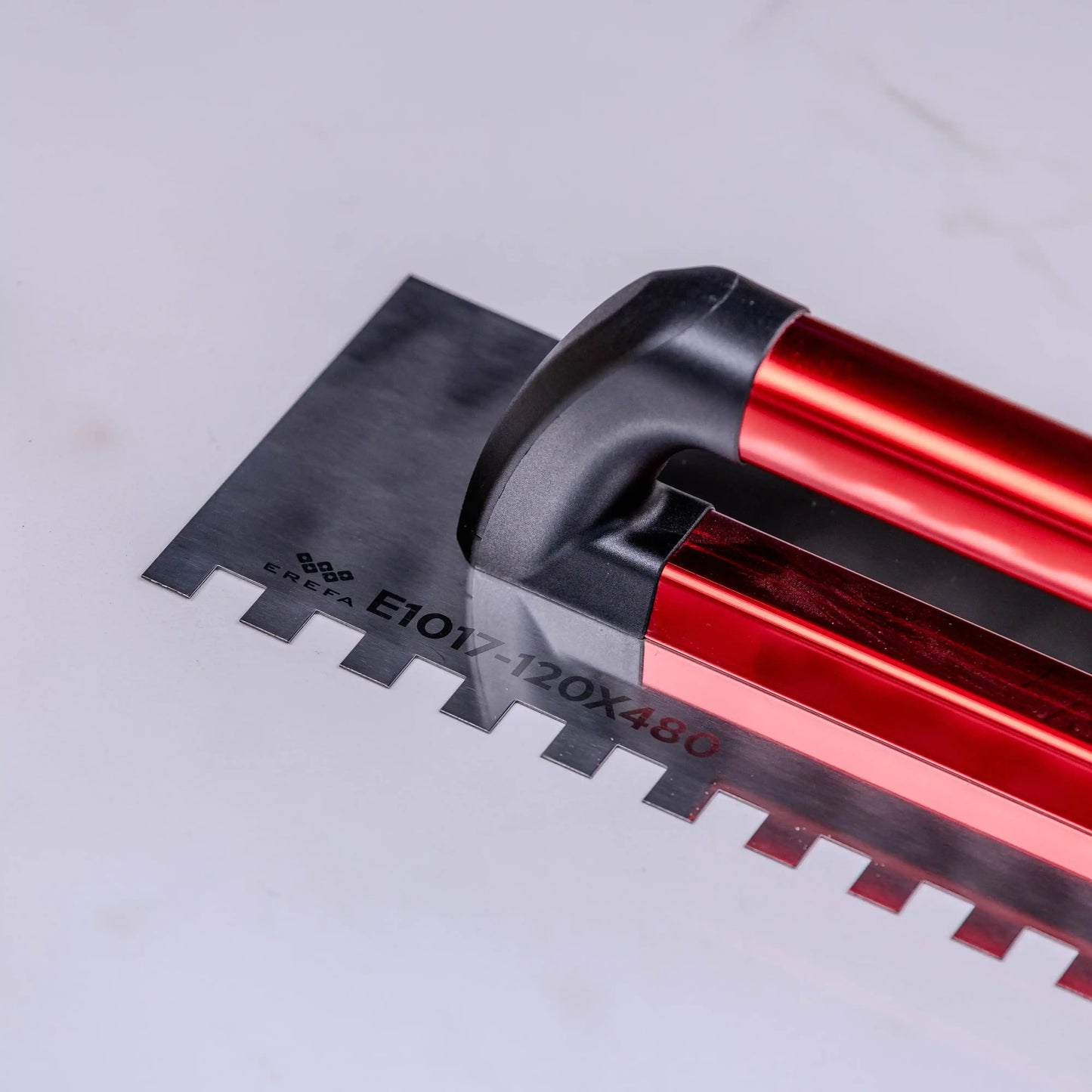 E1017 Edelstahl-Spachtel mit 12-mm-Aufnahme und Aluminiumgriff