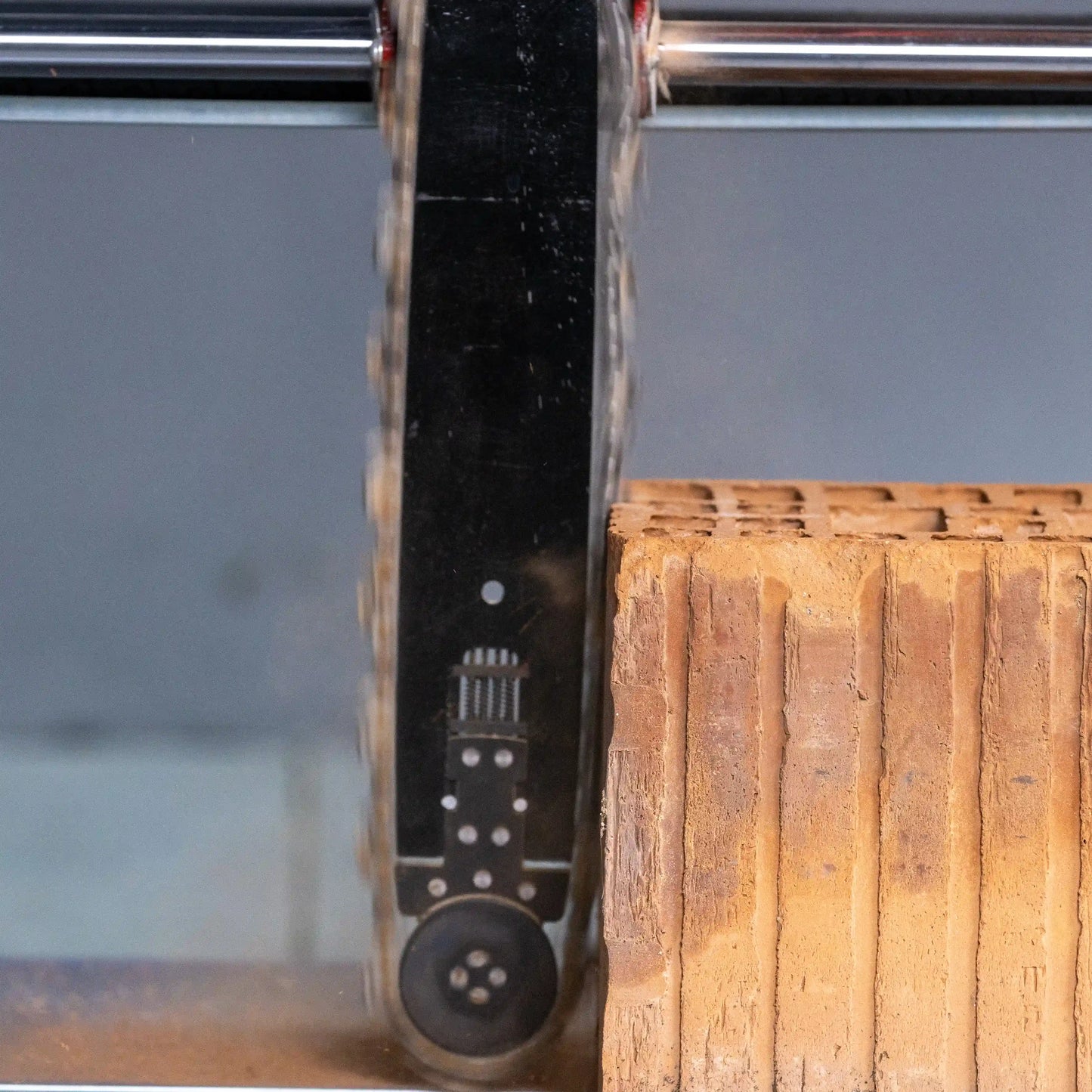 E4006 Mašina za sečenje lake cigle, blokova i gas-betona 2300W / 300mm