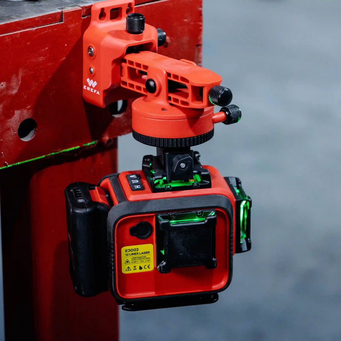 E3002 3D-Laser-Nivelliergerät mit 12 Linien und langlebigem 3000-mAh-Akku