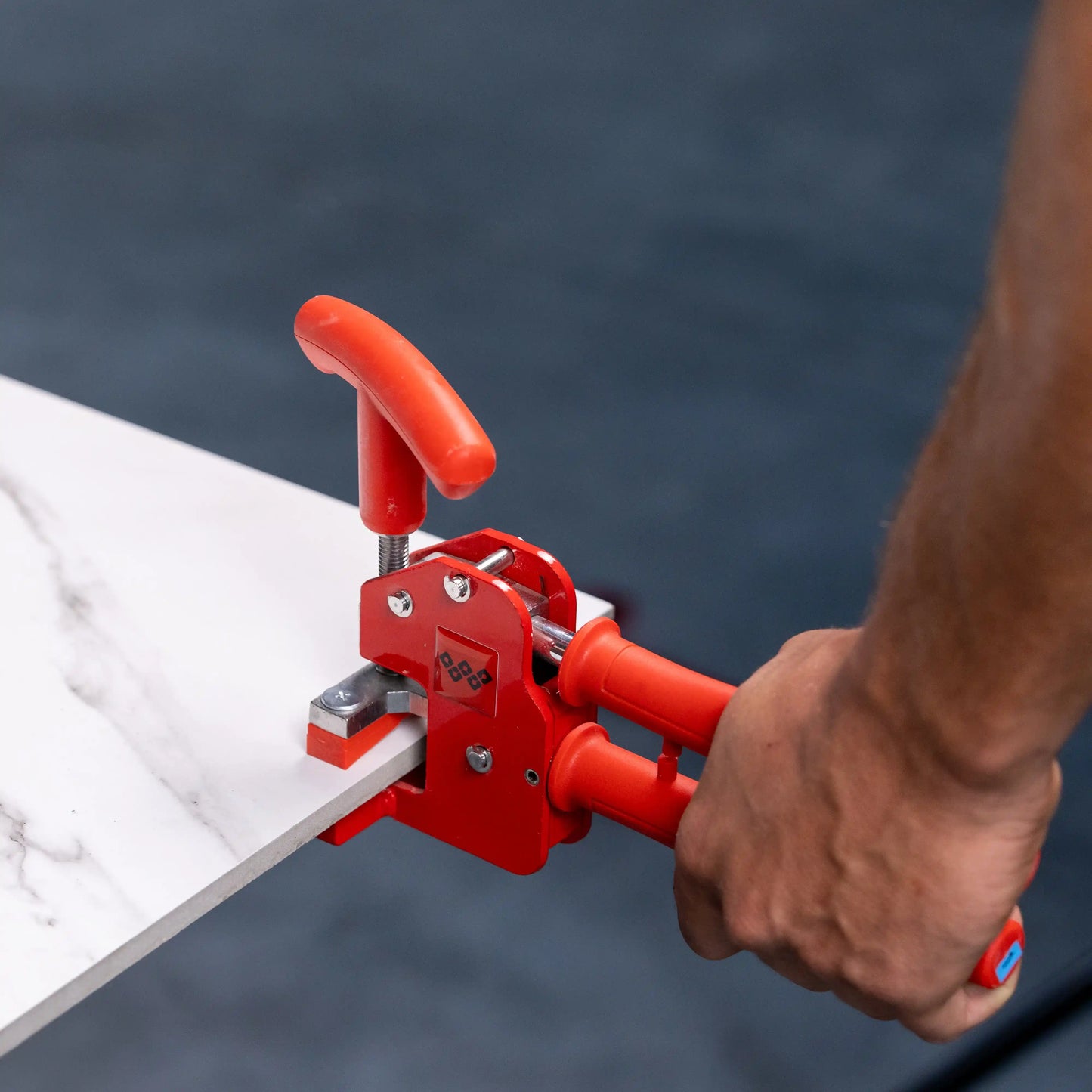 E1005 Profesionalna klešta za keramičke ploče