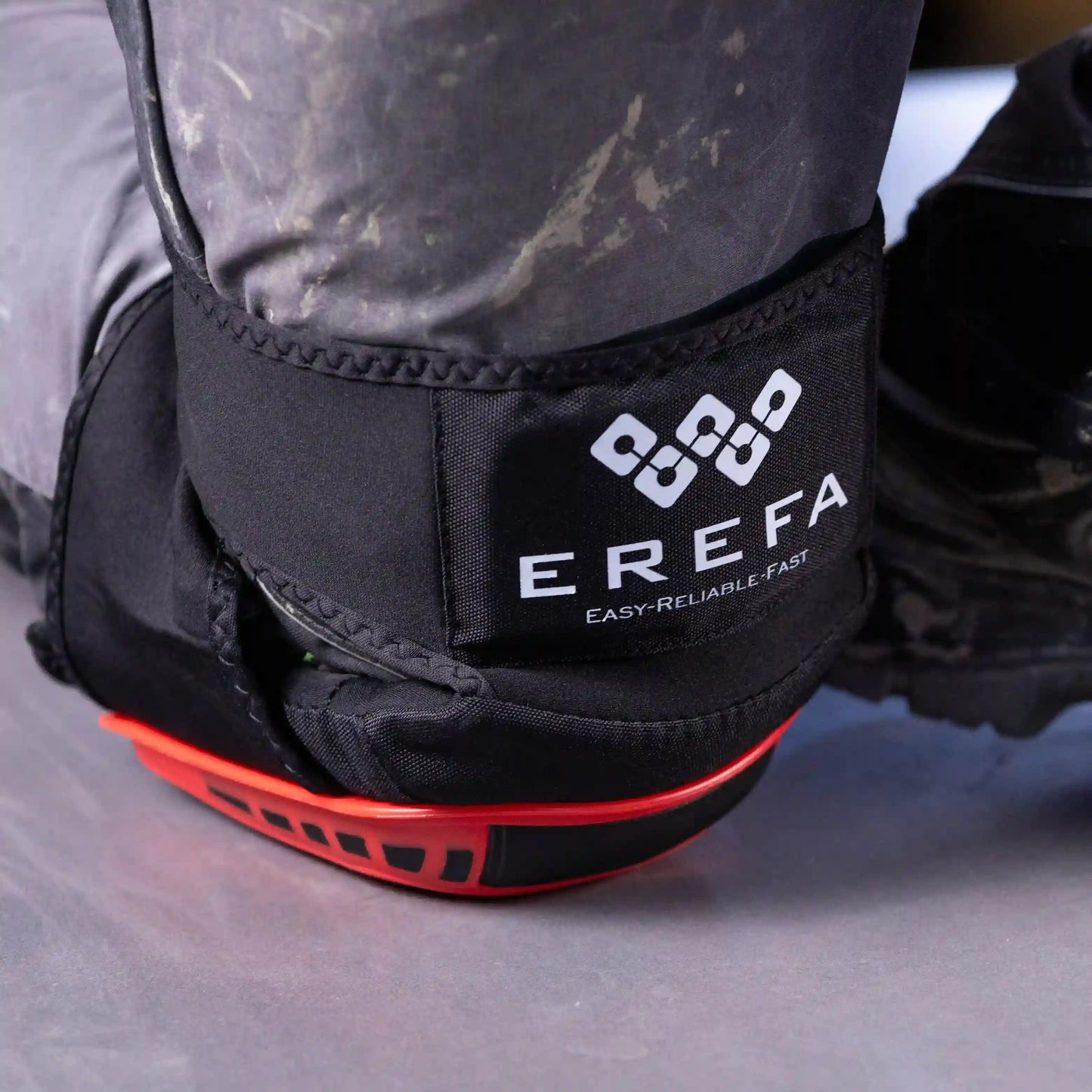 E1063 Professioneller Knieschoner mit strapazierfähiger Neopren- und EVA-Schaumstoffpolsterung für hohen Tragekomfort