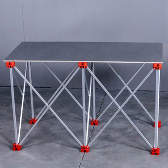 compare product E2018 Sechsbeiniger Stahlplattentisch mit präziser Ausrichtung und erhöhter Stabilität