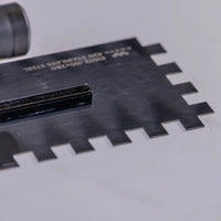 E1013 Edelstahlkelle mit 12 mm Abstand