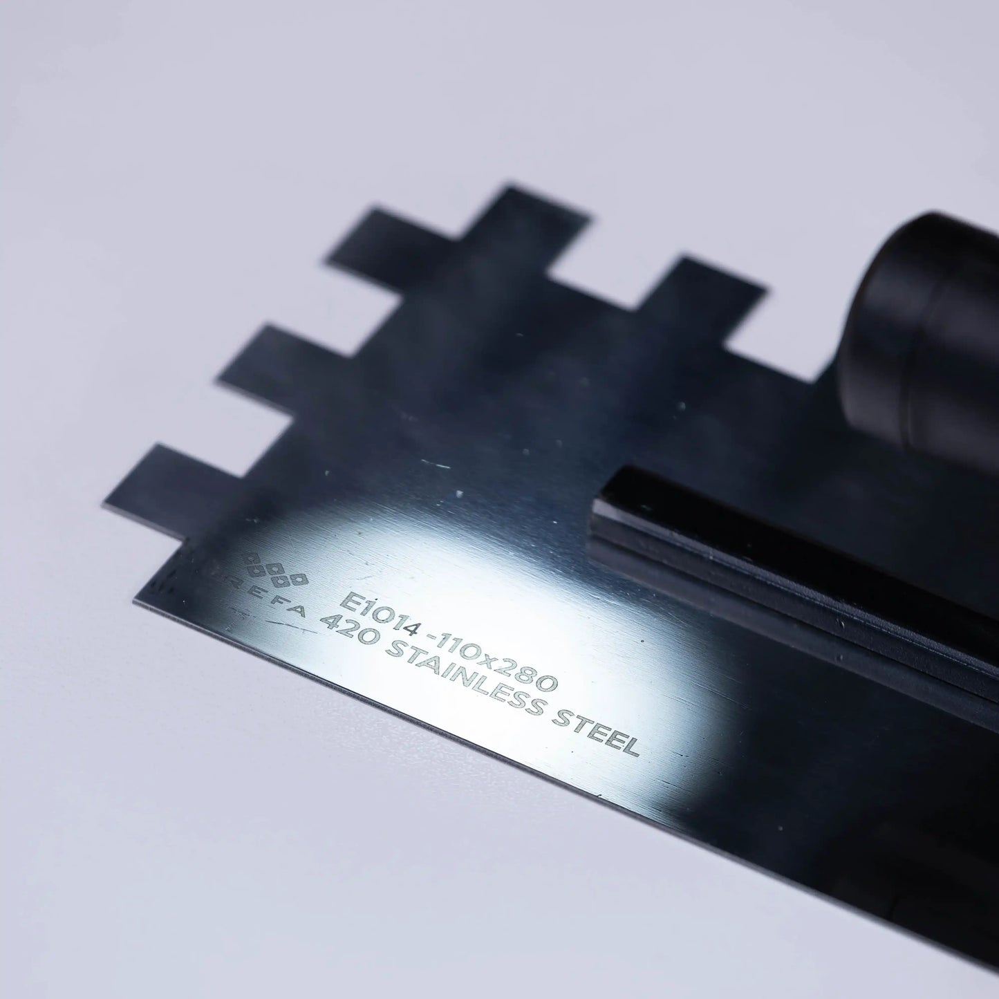 Edelstahlkelle E1014 mit 15 mm Abstand